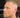 Seitenprofil eines Mannes mit kurzem Skin Fade und Bartstoppeln