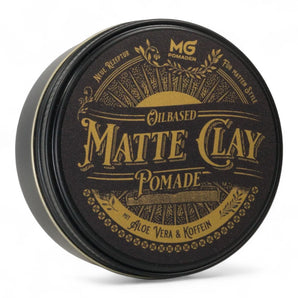 Produktbild von MG Pomaden Oilbased Matte Clay Pomade 110ml auf weißem Hintergrund