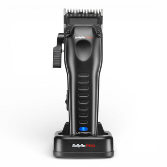 BaByliss PRO Lo-ProFx Compact Haarschneider Frontal auf dem Ladestand