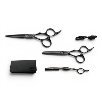 Phullcutz e-kwip Kurayami Friseurscheren-Set in Schwarz mit Titanbeschichtung, Modellierschere und Rasiermesser