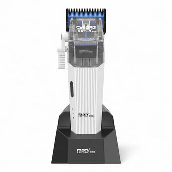 Phullcutz MRD Pro Cyborg Track GTR Haarschneider in Weiß mit Ladestation und blauer Klinge für professionelle Fades.
